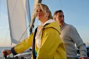 Nora Kaminski auf Segelt&ouml;rn mit einem Freund: Tanja Wedhorn als Nora Kaminski, Alexander Schubert als Olaf Hummel