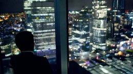 Skyline  +++ Die Verwendung des sendungsbezogenen Materials ist nur mit dem Hinweis und Verlinkung auf RTL+ gestattet. +++