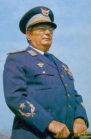 Als Pr&auml;sident auf Lebenszeit positionierte der autokratisch regierende Tito den Vielv&ouml;lkerstaat Jugoslawien zwischen den Machtbl&ouml;cken des Ostens und des Westens.