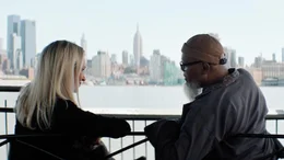 l-r: Uma Thurman als Patrice, Samuel L. Jackson als Gordon