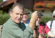 Der St&auml;dter Richard Steiner (Fritz Wepper) genie&szlig;t die wundersch&ouml;ne Landschaft.