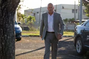 Lt. Steve Wakes (Bruce Willis) Lt. Steve Wakes (Bruce Willis)
