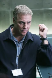 Der Tod eines kleinen Jungen besch&auml;ftigt das CSI-Team um Gil Grissom (William Petersen). Hat der f&uuml;r seine p&auml;dophilen Neigungen bekannte Carl Fisher etwas mit dem Tod von Lucas zu tun?