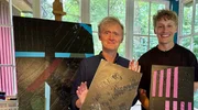 Pierre M. Krause besucht den erfolgreichen S&auml;nger Tim Bendzko in seinem Haus bei Potsdam, wo Tim auch sein eigenes Tonstudio hat &ndash; und ein Atelier, denn seit einer Weile ist der erfolgreiche S&auml;nger auch als K&uuml;nstler aktiv.
