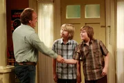 L-R: Jim (James Belushi), Cole Sprouse, Dylan Sprouse.