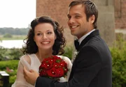 Ende gut, alles gut: Jenny (Julia Hartmann) und Jan (Ole Tillmann).