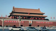 Tiananmen-Platz  +++ Die Verwendung des sendungsbezogenen Materials ist nur mit dem Hinweis und Verlinkung auf RTL+ gestattet. +++