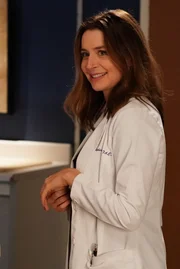 Während Amelia (Caterina Scorsone) einem Jungen mit einer besonderen OP endlich seine Schmerzen nehmen will, trifft Nathan eine Entscheidung seine Beziehung mit Megan betreffend ... Während Amelia (Caterina Scorsone) einem Jungen mit einer besonderen OP endlich seine Schmerzen nehmen will, trifft Nathan eine Entscheidung seine Beziehung mit Megan betreffend ...