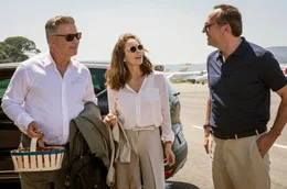 Hollywood-Filmproduzent Michael Lockwood (Alec Baldwin, li.) schickt seine Ehefrau Anne (Diane Lane) auf eine Reise mit seinem franz&ouml;sischen Gesch&auml;ftspartner Jacques (Arnaud Viard, re.).