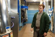 Blick skeptisch in die Zukunft: Jérôme Humm als Lorenz Wyss Blick skeptisch in die Zukunft: Jérôme Humm als Lorenz Wyss