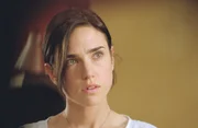 Betty Ross (Jennifer Connelly) ist die einzige Person, die Hulk noch an sich ran l&auml;sst ...