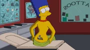 W&auml;hrend Homer entsetzt ist, dass Bowlingkumpel Dan Gillick f&uuml;r Fat Tony und die Mafia arbeitet, hat Marge sich ihre Familie verewigen lassen ...