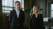 Sherlock Holmes (Jonny Lee Miller, l.); Dr. Joan Watson (Lucy Liu, r.) Sherlock Holmes (Jonny Lee Miller, l.); Dr. Joan Watson (Lucy Liu, r.)