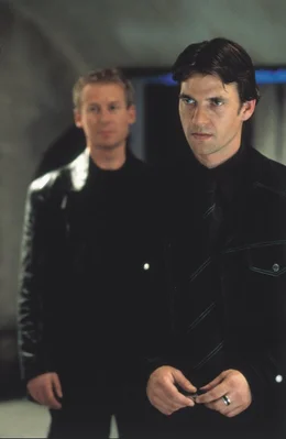 Jean Ambrose (Dougray Scott, r.) und seine rechte Hand Hugh (Richard Roxburgh, l.) &uuml;berlegen sich einen teuflischen Plan.