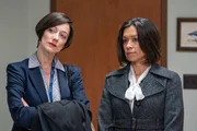 (v.li.): Judy Greer (Leah Askey), Rachael Thompson (Tina). (v.li.): Judy Greer (Leah Askey), Rachael Thompson (Tina).