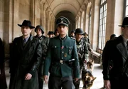 Sturmbannf&uuml;hrer Heindrich (Moritz Bleibtreu, li.) foltert den franz&ouml;sischen Agenten Pierre (Julien Bosselier).