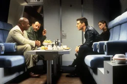 L-R: Luther (Ving Rhames), Krieger (Jean Reno), Ethan Hunt (Tom Cruise) und Claire (Emmanuelle B&eacute;art)