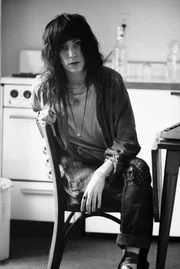 Die Rocks&auml;ngerin und Dichterin Patti Smith posiert am 7. Mai 1971 im legend&auml;ren Hotel Chelsea in New York City, f&uuml;r ein Portr&auml;t.
