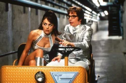 Austin Powers_International Man Of Mystery Elizabeth Hurley Mike Myers HP