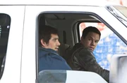 Um seine Familie zu besch&uuml;tzen, muss Chris (Mark Wahlberg, r.) noch einmal in seinen alten "Beruf" zur&uuml;ckkehren. Wird Danny (Lukas Haas, l.) ihm helfen k&ouml;nnen?
