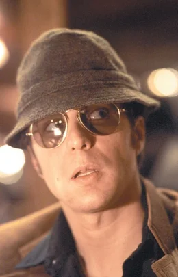 Um endlich eine Frau ins Bett zu kriegen, beschlie&szlig;t Chuck Barris (Sam Rockwell) Fernsehproduzent zu werden  -und beschert prompt der Welt die "Dating Show", die "Gong Show" und andere Game-Shows. Da bietet ihm die CIA den Job an, der Regierung die missliebigen Personen im vorwiegend kommunistischen Ausland vom Hals zu schaffen ...