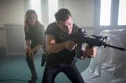 CHICAGO P.D. -- "Chicken, Dynamite, Chainsaw" Episode 204 -- Pictured: (l-r) Sophia Bush as Erin Lindsay, Jon Seda as Antonio Dawson