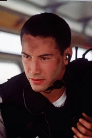 Officer Jack Traven (Keanu Reeves) versucht, einen Bus samt Passagiere zu retten. Ein verr&uuml;ckter Terrorist droht, den Bus explodieren zu lassen.