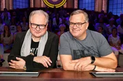 Rateteam-Kapit&auml;ne Elton (r.) mit dem S&auml;nger Heinz Rudolf Kunze (l.).