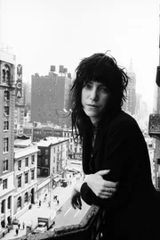 Die Rocks&auml;ngerin und Dichterin Patti Smith posiert am 7. Mai 1971 im legend&auml;ren Hotel Chelsea in New York City, f&uuml;r ein Portr&auml;t.