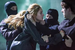 Tris (Shailene Woodley)