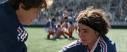 Nach dem Ausscheiden bei der WM kann Marinette (Garance Marillier, r.) auch von ihrer Trainerin &Eacute;lisabeth (Caroline Proust, l.) nicht getr&ouml;stet werden.