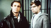 Nick (Joe Penny, l.) und Murray (Thom Bray) sind in den kleinen Ort Cypress Bay gefahren, um dort mehrere mysteri&ouml;se Todesf&auml;lle zu untersuchen.