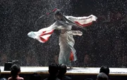 Sayuri (Ziyi Zhang) muss als Geisha viele Talente haben.