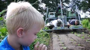 Agricultural experts take soil samples at the farm of arable farmer Achim Warnke.