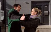 Yvi und Flori mimen das Liebespaar um den Lausbuben Christian und Seppi eins auszuwischen. Von links: Florian Brunner (Tommy Schwimmer) und Yvonne Preissinger (Alexa Eilers).