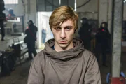 Ron Keller (Moritz Leu) wird vor laufender Kamera von dem SEK erschossen. Die Zweifel daran, ob er wirklich der Bombenleger war, k&ouml;nnen ihn jedoch nicht mehr zur&uuml;ck ins Leben rufen.