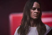 Woman (Hilary Swank)