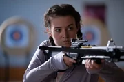 Mandy Howson (Anna Russell-Martin) weiß, dass sie ins Visier der Mordermittler gerückt ist. Mandy Howson (Anna Russell-Martin) weiß, dass sie ins Visier der Mordermittler gerückt ist.
