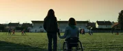 Nach Beendigung ihrer Karriere findet Marinette (Garance Marillier, l.) an der Seite von Ingrid (Delphine Bernard, r.) endlich auch ihr privates Gl&uuml;ck.