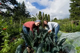 Die Gem&uuml;seheld*innen: Juliane Ranck (li.) und Laura Setzer.