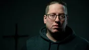 Jan ist Freikirchen-Aussteiger und hat w&auml;hrend seiner Zeit dort traumatisierende Exorzismen erlebt.