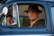 John (Josh Brolin, r.) hat sein Ziel im Blick