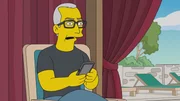 "Die Simpsons", "Bildschirmlos." Die Simpsons verbringen immer mehr Zeit vor den Bildschirmen. Vertieft in eine Fernsehshow, übersehen sie, das ein Nachbar unter einem umgefallenen Baum in ihrem Garten feststeckt. Als Maggie unter dem Suchtverhalten zu leiden beginnt, zieht Marge die Notbremse und verordnet allen ein Bildschirm-Verbot. Nur eine halbe Stunde pro Woche dürfen sie vor den Geräten verbringen. Bald zeigt sich allerdings, dass Marge ihre eigene Vorschrift unterwandert. "Die Simpsons", "Bildschirmlos." Die Simpsons verbringen immer mehr Zeit vor den Bildschirmen. Vertieft in eine Fernsehshow, übersehen sie, das ein Nachbar unter einem umgefallenen Baum in ihrem Garten feststeckt. Als Maggie unter dem Suchtverhalten zu leiden beginnt, zieht Marge die Notbremse und verordnet allen ein Bildschirm-Verbot. Nur eine halbe Stunde pro Woche dürfen sie vor den Geräten verbringen. Bald zeigt sich allerdings, dass Marge ihre eigene Vorschrift unterwandert.