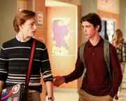 (v.li.): Logan Pepper (Cooper Bradford), Daniel DiMaggio (Oliver Otto).