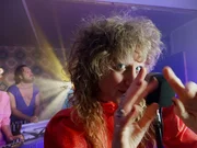 Das Lila Lied: Die deutsch-&ouml;sterreichische Musikerin Ankathie Koi hat die erste Hymne der Queeren Community neu interpretiert.