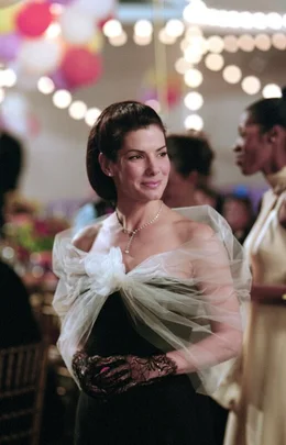 Lucy (Sandra Bullock)