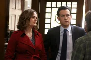 Temperance Brennan (Emily Deschanel, l.); James Aubrey (John Boyd, r.) Temperance Brennan (Emily Deschanel, l.); James Aubrey (John Boyd, r.)