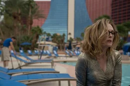 Gloria Bell (Julianne Moore)