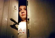 MDR Fernsehen HURENSOHN, am Sonntag (19.06.11) um 01:40 Uhr. Der 8-j&auml;hrige Ozren (Emanuel Usein) liebt seine sch&ouml;ne Mutter, die Abend f&uuml;r Abend die Wohnung verl&auml;sst.
