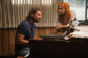 L-R: Jack (Bradley Cooper) und Ally (Lady Gaga)